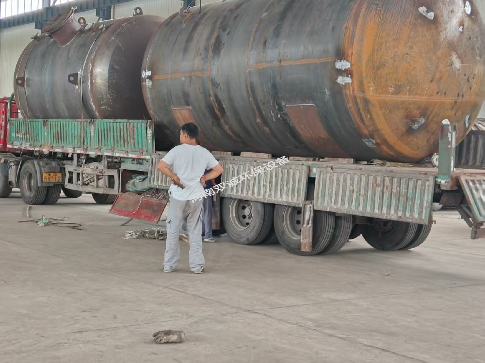 ?2025.07.29-河南某石化裝備股份有限公司定制碳鋼襯PE儲罐發(fā)貨